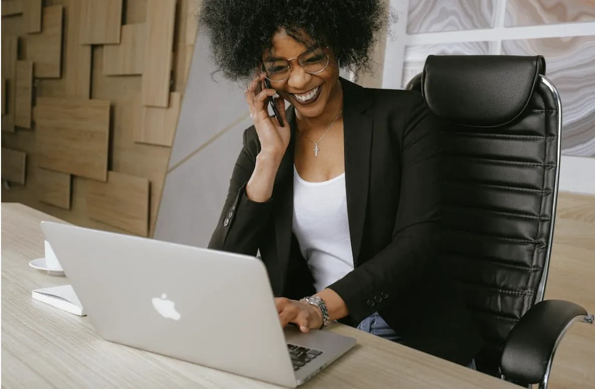 Jak wybrać fotel do pracy zdalnej? Inspiracje i porady zakupowe